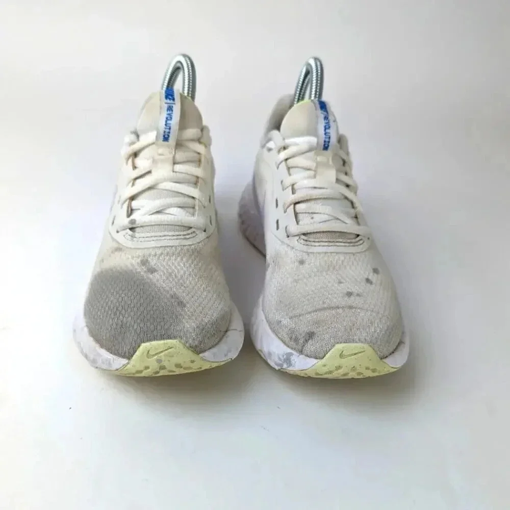 Nike Revolution 6.5